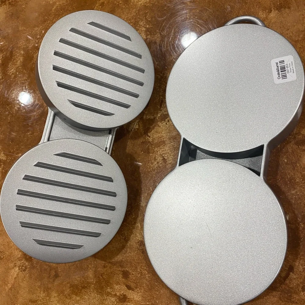 Crate&Barrel Double Burger Press